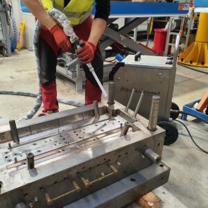 PAMECH - Czyszczenie Suchym Lodem, Maszyna do Czyszczenia Suchym Lodem, Suchy lód, Wynajem maszyn do Czyszczenia Suchym lodem